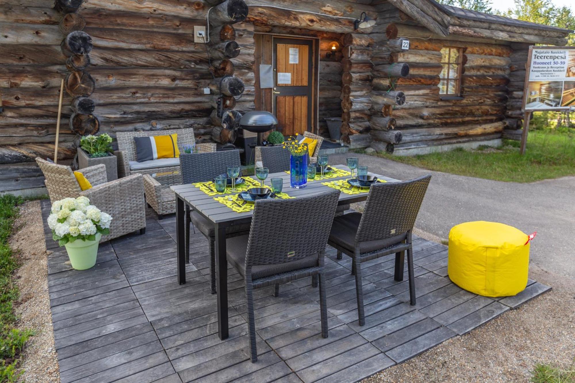 Kuukkeli Log Houses Teerenpesae Saariselka Esterno foto