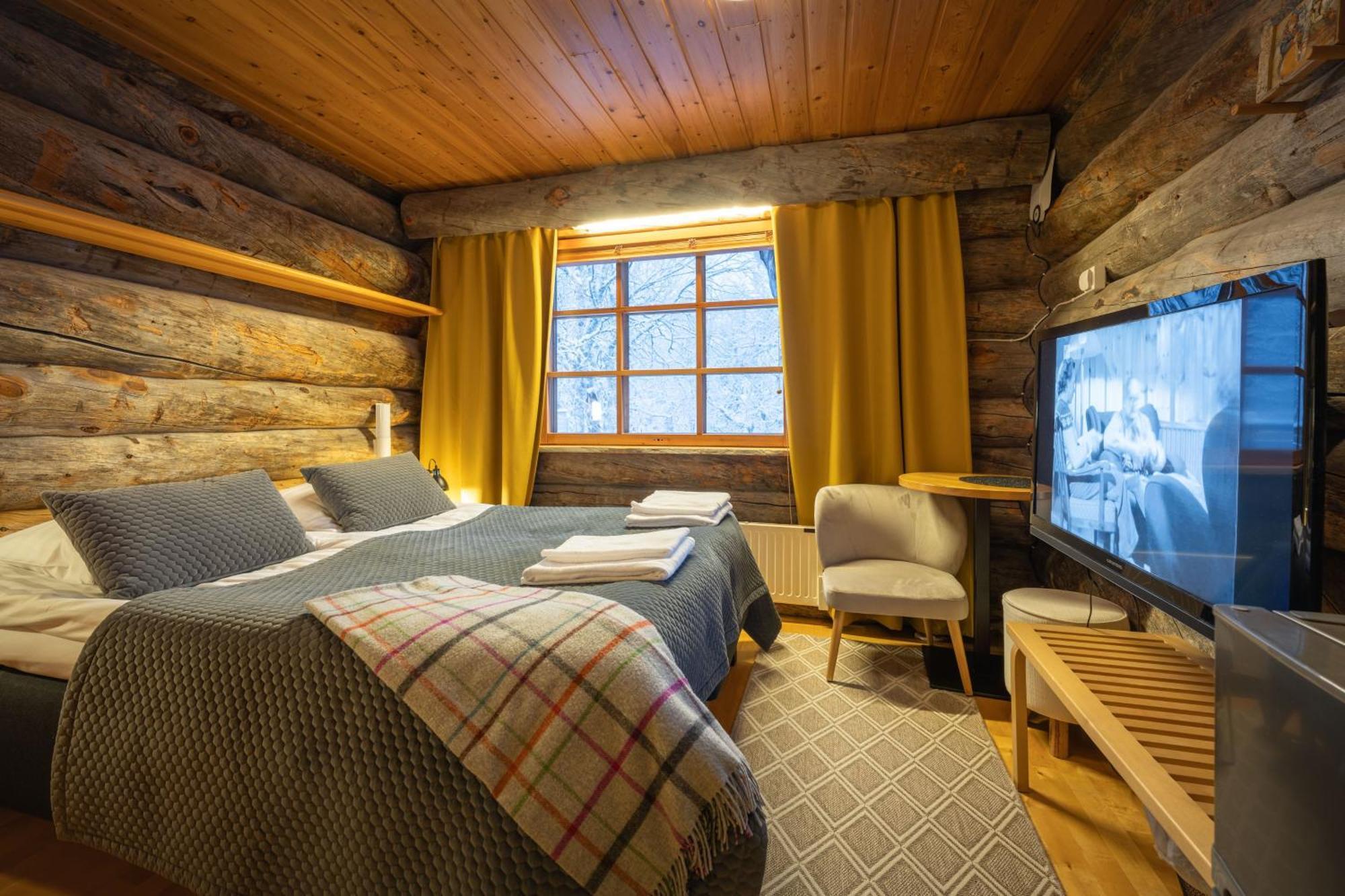 Kuukkeli Log Houses Teerenpesae Saariselka Esterno foto