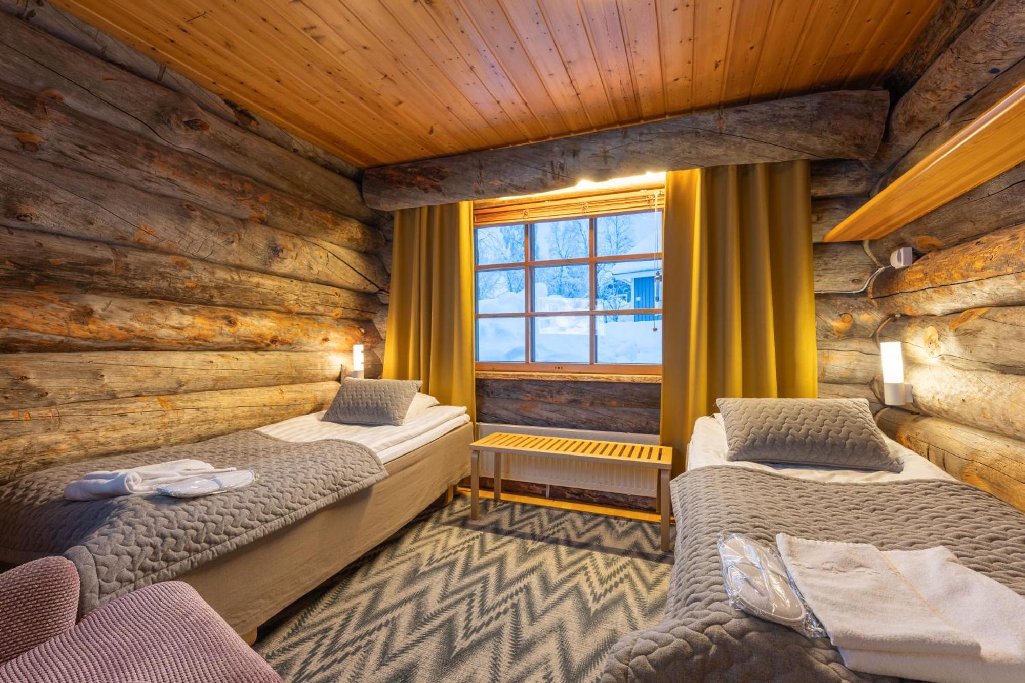 Kuukkeli Log Houses Teerenpesae Saariselka Esterno foto