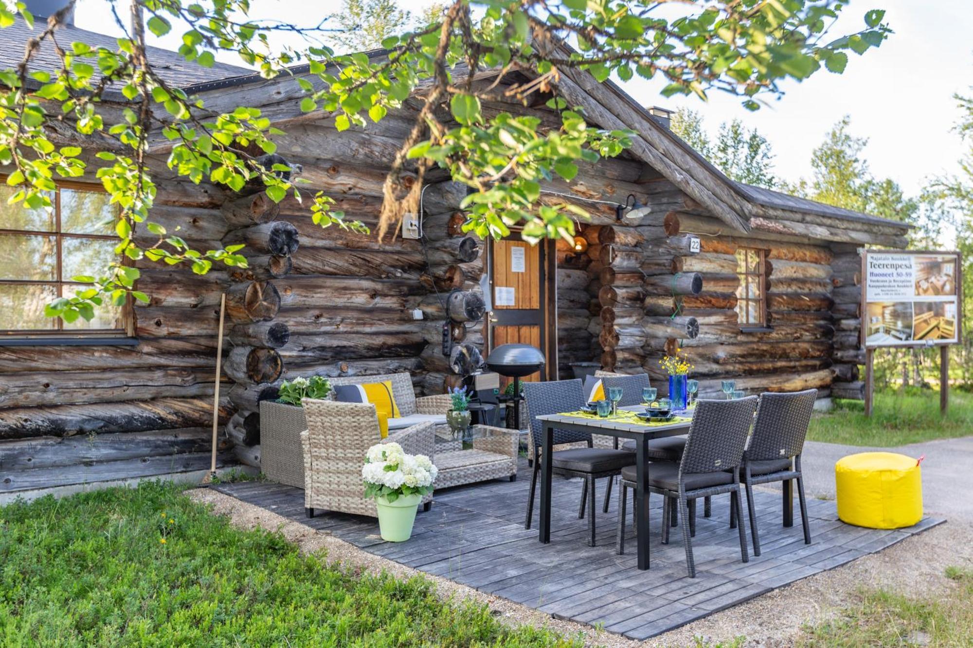 Kuukkeli Log Houses Teerenpesae Saariselka Esterno foto