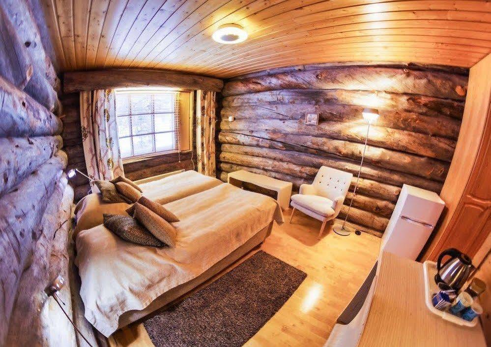 Kuukkeli Log Houses Teerenpesae Saariselka Esterno foto