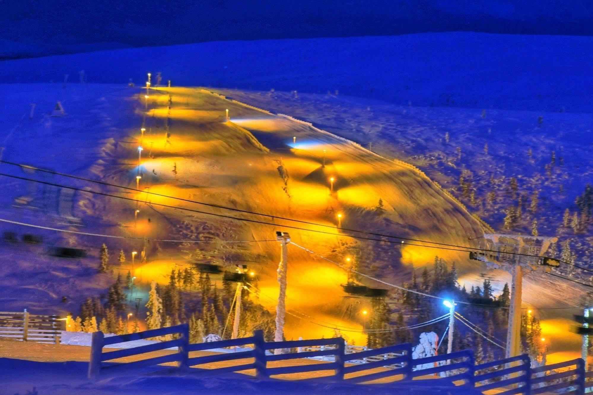 Kuukkeli Log Houses Teerenpesae Saariselka Esterno foto